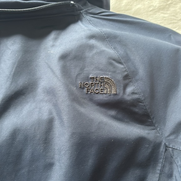 Navy Blue North Face Jacket - Picture 6 of 6